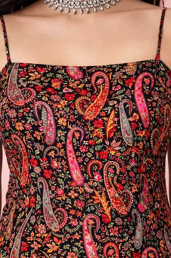 Vastramay womens black paisley digital print crepe straight kurta