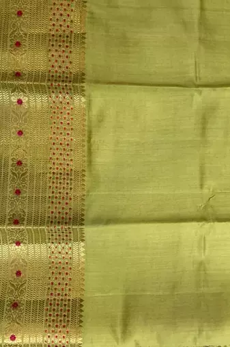 Banarasi  pure silk chiniya saree in pista green colour with floral  zari zig-zag pattern with red colour meenakari
