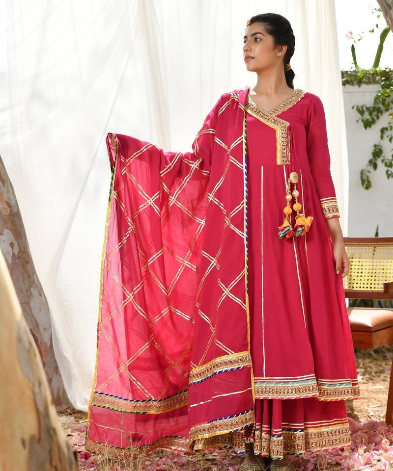 Magenta mulmul rani atrangi anarkali set