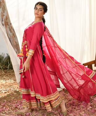 Magenta mulmul rani atrangi anarkali set 2