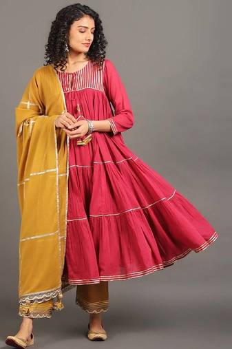 Rose pink mulmul gulabi shama kurta pants set