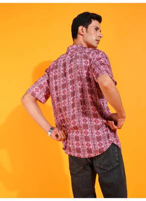  men's polyester geomatrical printed regular shirt (maroon) 2