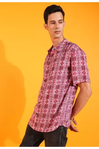 men's polyester geomatrical printed regular shirt (maroon)