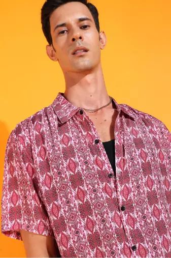  men's polyester geomatrical printed regular shirt (maroon)