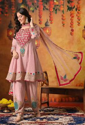 Pink banarasi embroidered kurta set 4