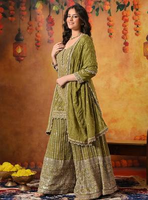 Green crepe embroidered gharara set 4