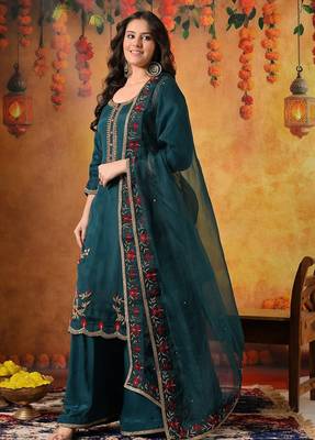 Green organza embroidered sharara set 4