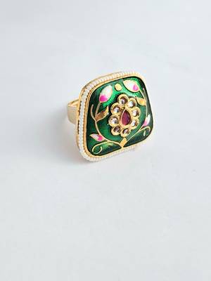 Emerald echo ring 4