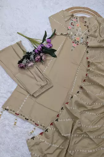 Elegant cream chanderi kurta pant set with floral embroidery & dupatta
