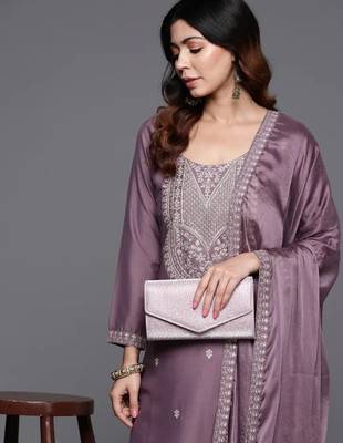 mauve viscose embroidered kurta set with dupatta for women 5