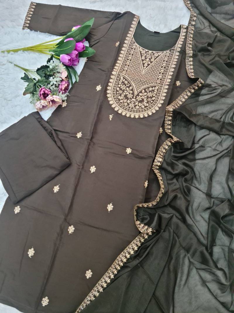  olive green viscose embroidered kurta set with dupatta & pant
