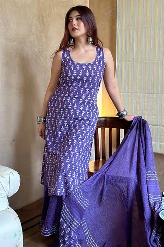 Women's purple rayon printed straight kurti set with dupatta & palazzo