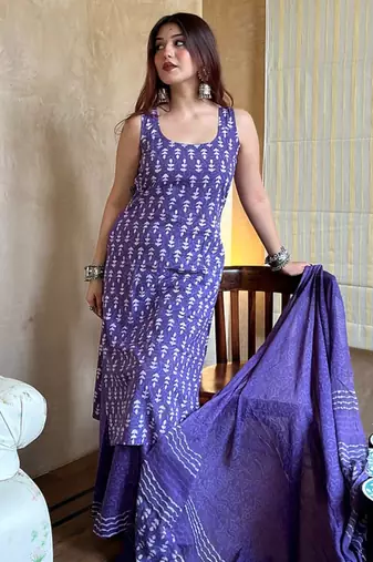 Women's purple rayon printed straight kurti set with dupatta & palazzo
