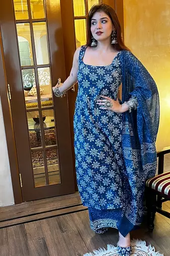 Elegant blue printed rayon kurta set with dupatta & pant