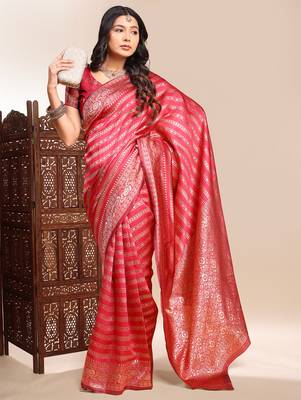 Gajari color weaving jacquard traditional saree with blouse piece 4