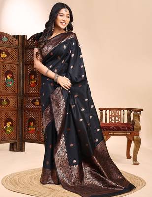 Black color weaving jacquard traditional saree with blouse piece 2