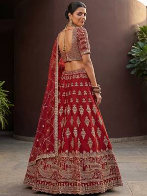 Royal Red Heavy Embroidered Silk Bridal Lehenga Choli With Double Dupatta 5