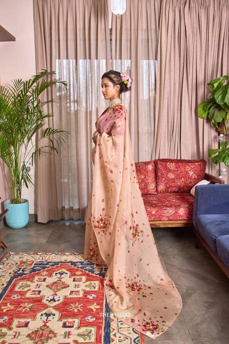 New Soft Tabi Flower Print With Handwork Cut Dana Work Saree With Blouse Set For Women's