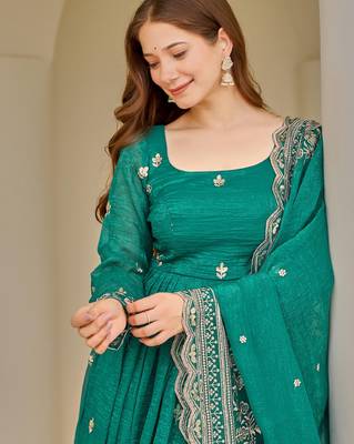 Gorgeous Green Sequins Silk Mehendi Wear Anarkali Pant Suit 6