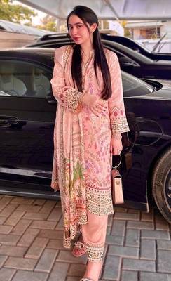 soft peach floral print kurta set  3
