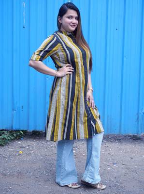mustard & black handblock printed kurti 5