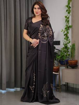Elegant floral printed satin georgette saree with attached blouse 3