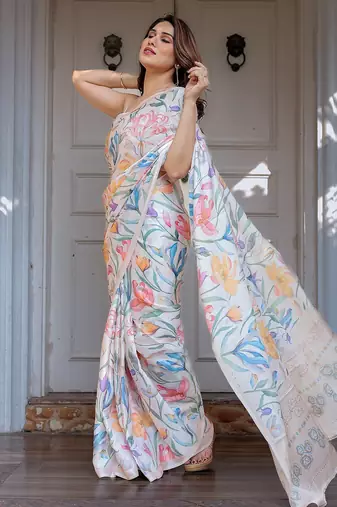 Women's satin georgette floral printed saree with blouse piece