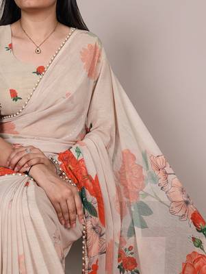 Off white weightless marble and floral printed georgette saree with unstitched blouse 2