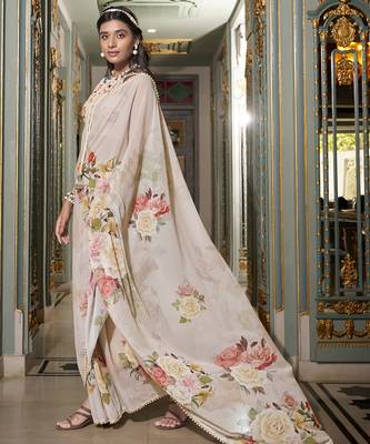 Off white spectacular georgette printed with pearl lace saree with unstitched blouse 4