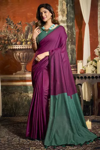 Elegant mal cotton saree with contrast pallu & fancy tassels