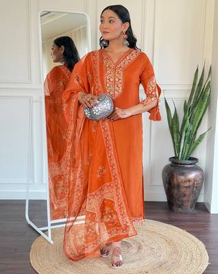 Rust embroidered viscose straight kurta set with printed dupatta & pant for women 4