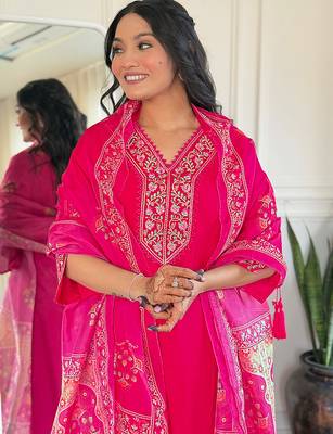 Pink embroidered viscose straight kurta set with printed dupatta & pant for women 5