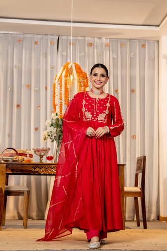 Stylish red embroidered chanderi silk anarkali kurta set with dupatta & pant  for women