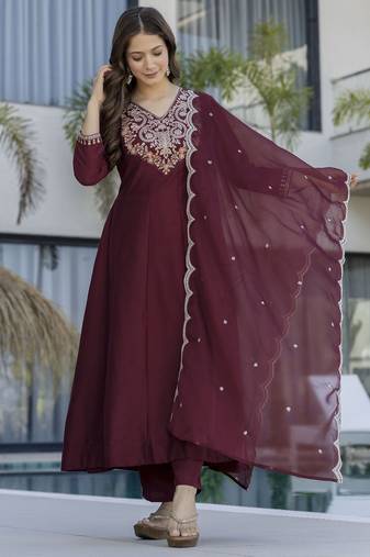 Graceful maroon embroidered chinon kurta set with dupatta & pant