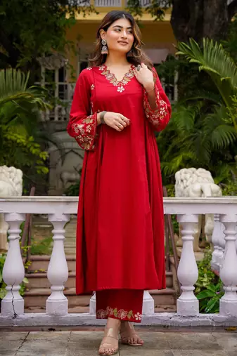  red embroidered chanderi silk blend kurta set with dupatta & pant for women