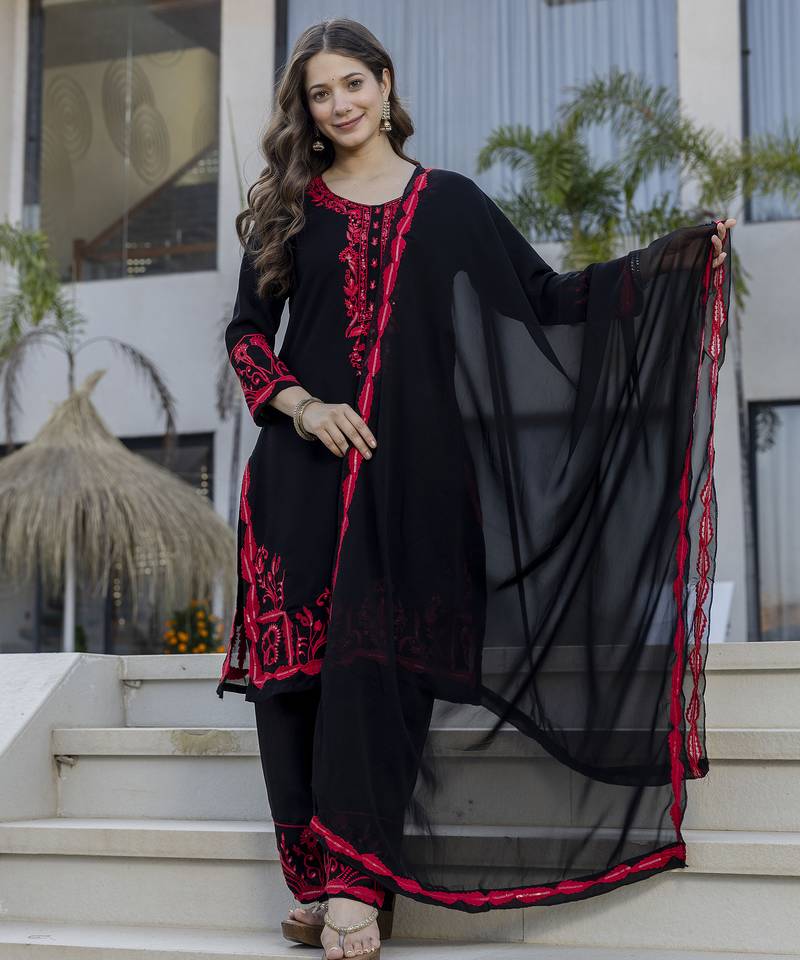 Black georgette kurta set with red embroidery comes with dupatta & pant