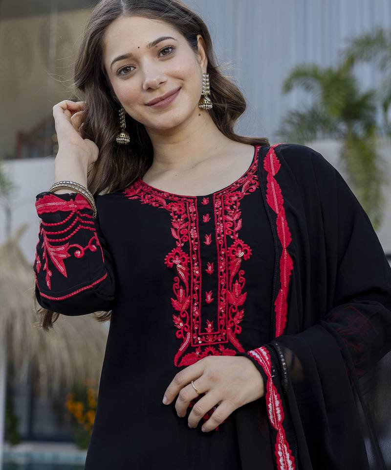 Black georgette kurta set with red embroidery comes with dupatta & pant