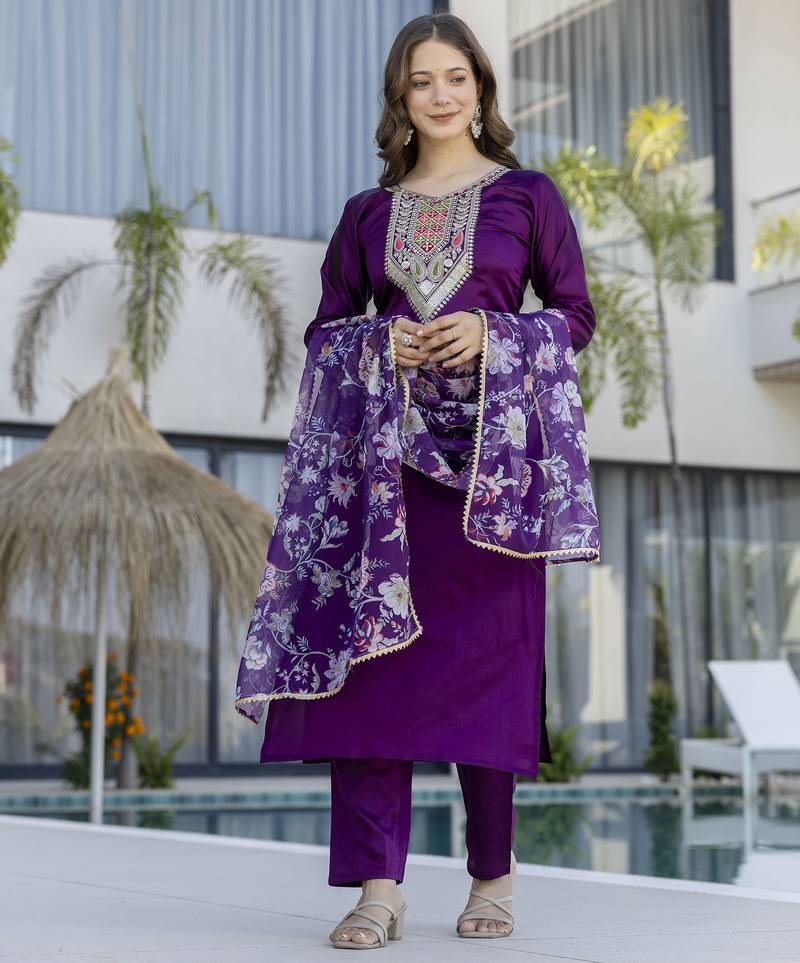 Purple embroidered chanderi cotton kurta set with dupatta & pant