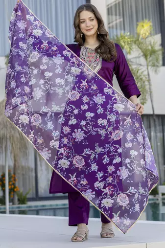 Purple embroidered chanderi cotton kurta set with dupatta & pant