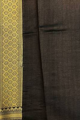 Banarasi  pure silk chiniya saree in contrast shade of teal green & black colour with floral  zari work 5