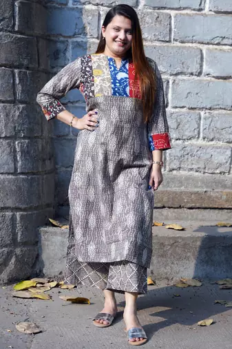grey printed kurti with patchwork kurta set