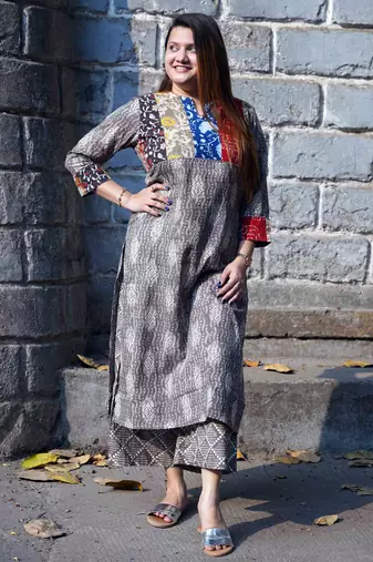 grey printed kurti with patchwork kurta set