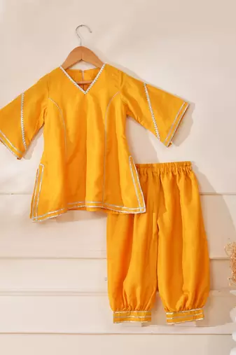 Yellow modal solid kurta with salwar