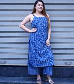 indigo printed sleeveless kurti with striped kurta set