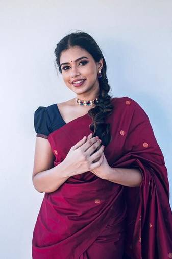 Rani pink soft silk blend banarasi jacuard work designer party wear saree with unstitched blouse piece