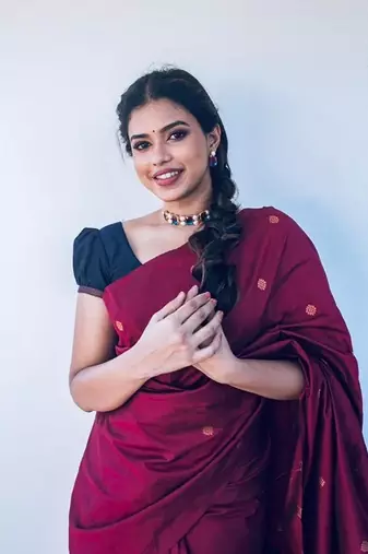 Rani pink soft silk blend banarasi jacuard work designer party wear saree with unstitched blouse piece