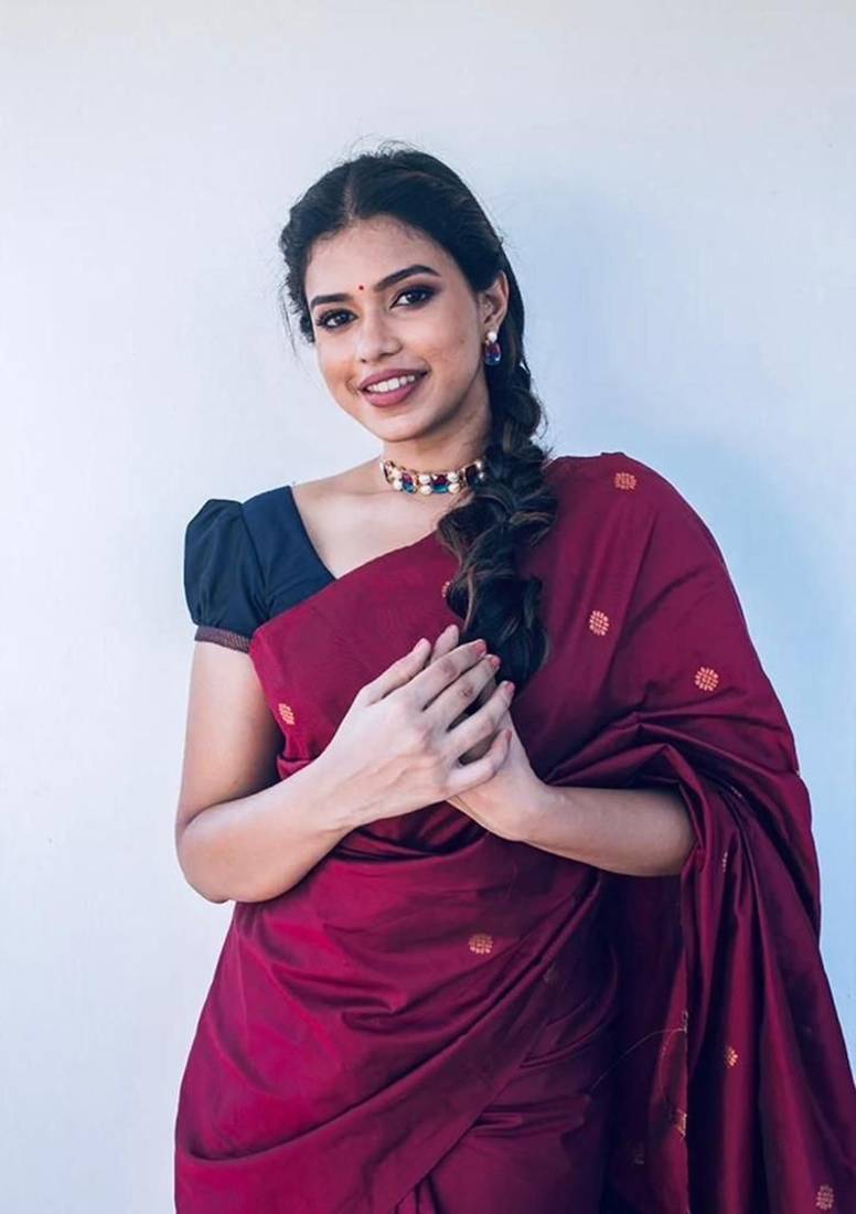 Rani pink soft silk blend banarasi jacuard work designer party wear saree with unstitched blouse piece