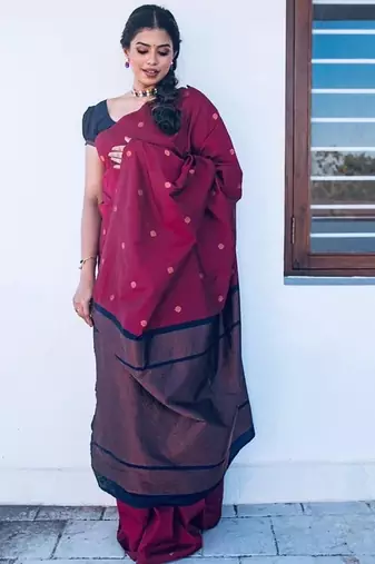Rani pink silk blend banarasi saree with unstitched blouse piece