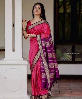 Rani pink silk blend banarasi saree with unstitched blouse piece 5