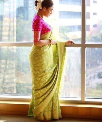 Parrot pink silk blend banarasi saree with unstitched blouse piece 3